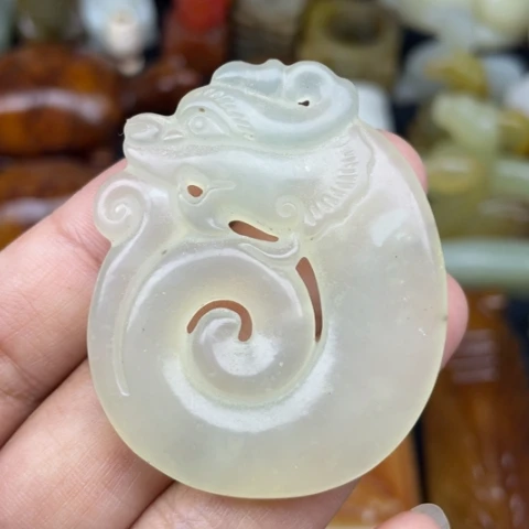 未镶嵌蛇纹石玉颈饰127