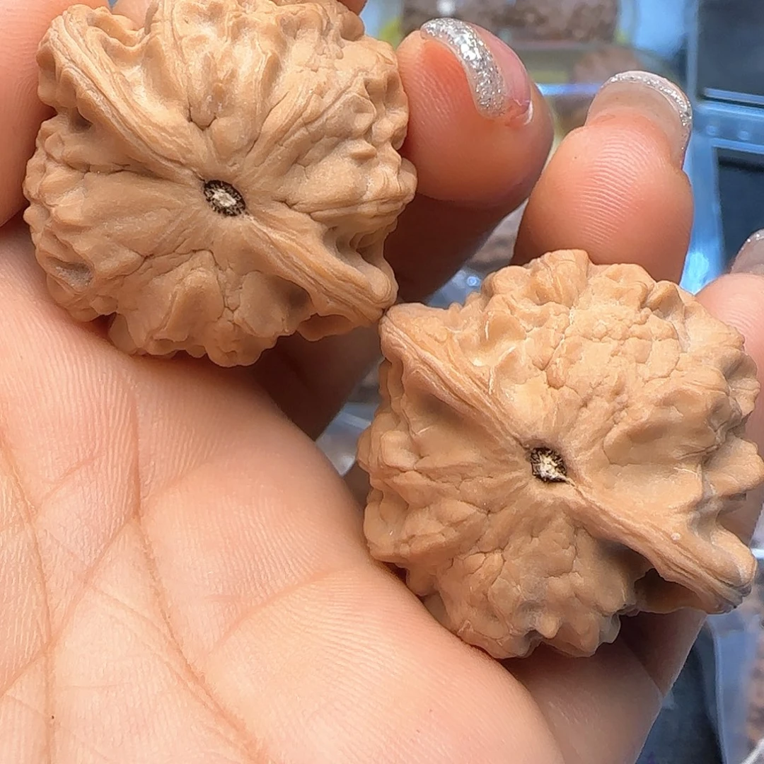吊坠文玩核桃35小金鱼全