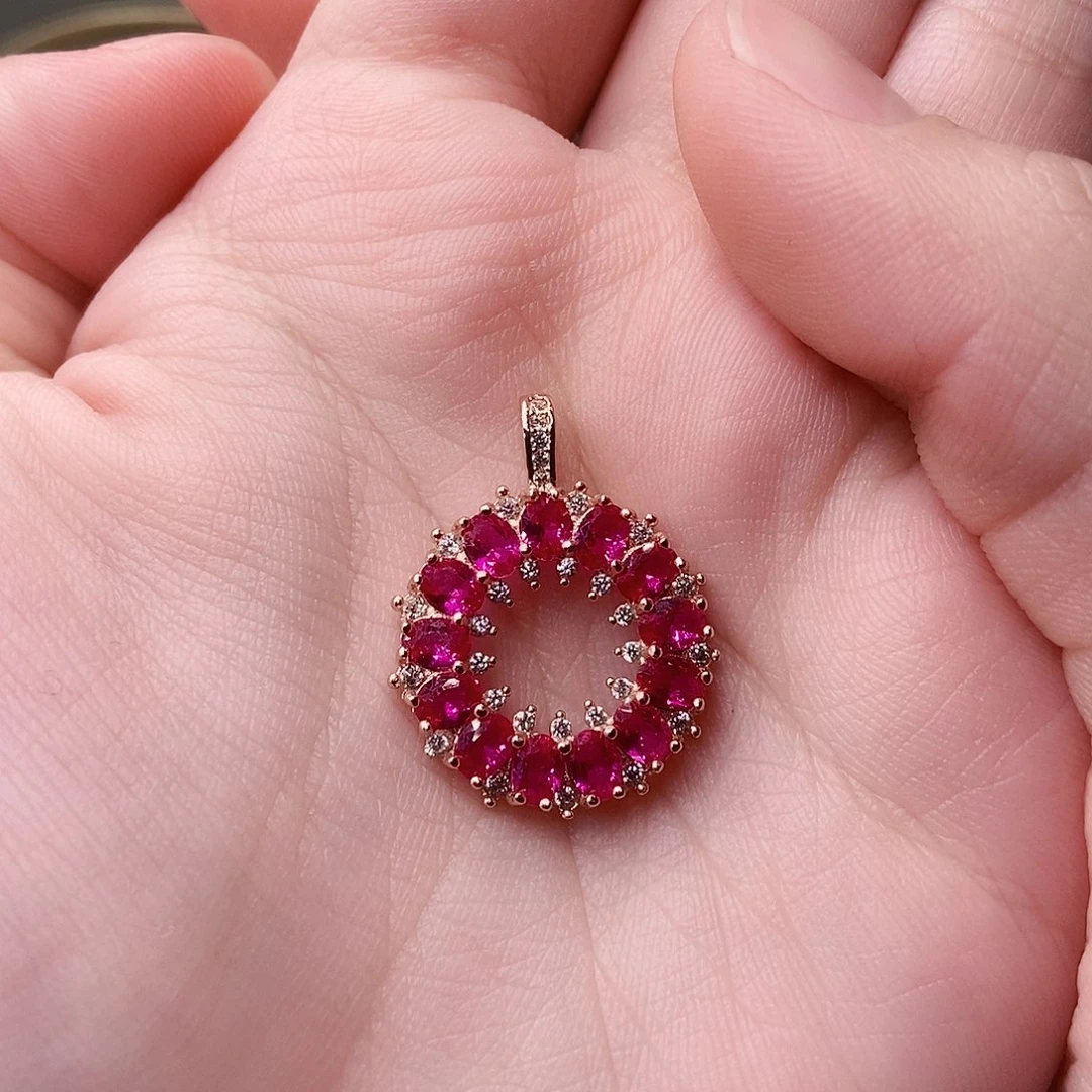 银S925镶嵌红宝石吊坠(赠链)