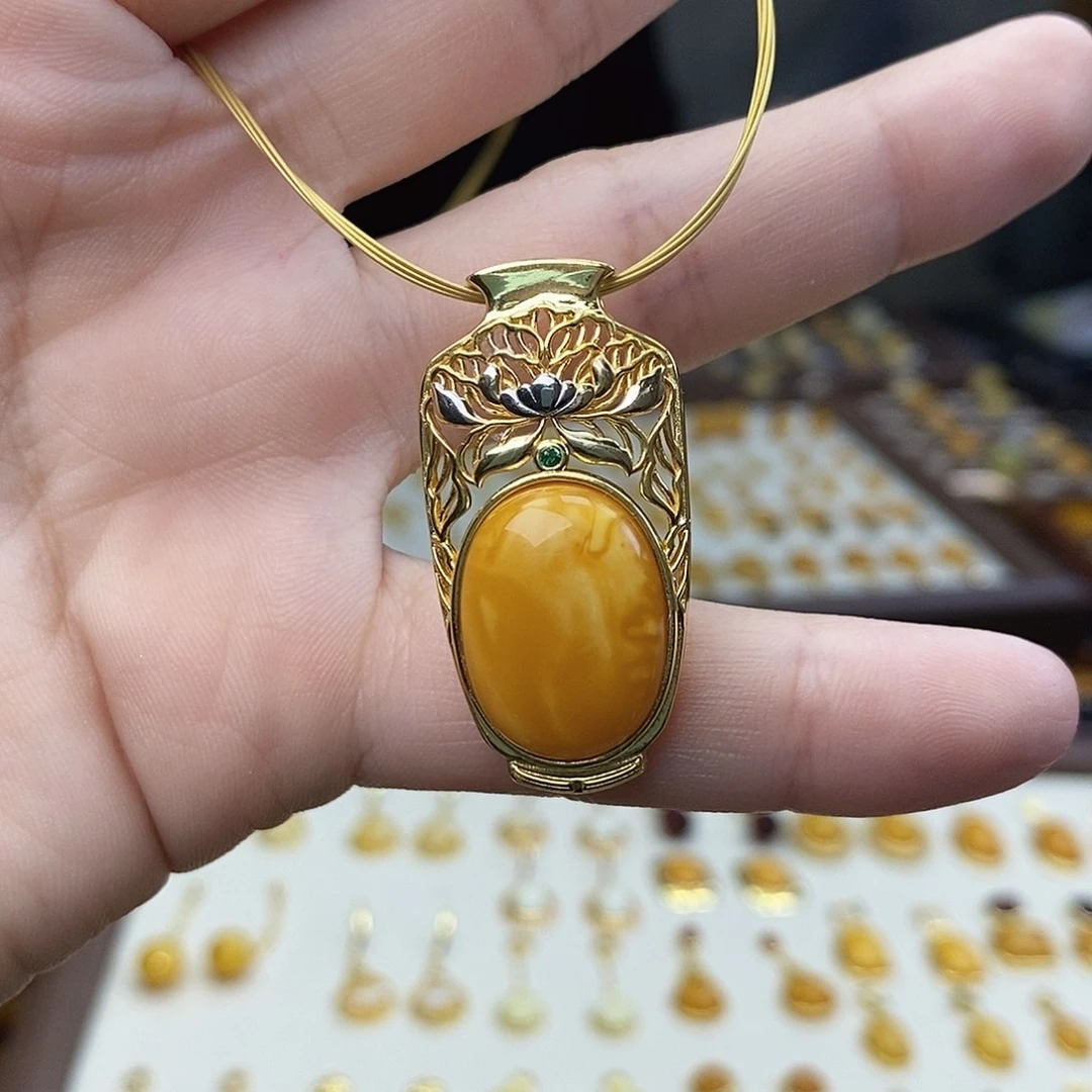 琥珀未镶嵌裸石成品