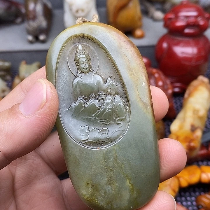 未镶嵌蛇纹石玉颈饰