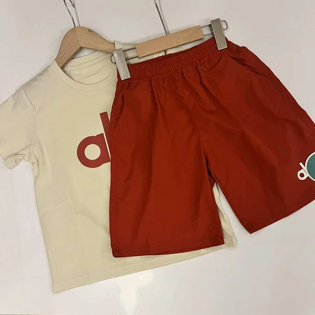 索罗娜清爽夏日儿童短袖T恤搭配多巴胺短裤时尚休闲套装