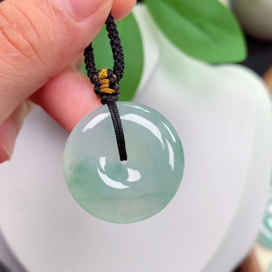 颈饰未镶嵌翡翠平安扣 25.6x6.2mm