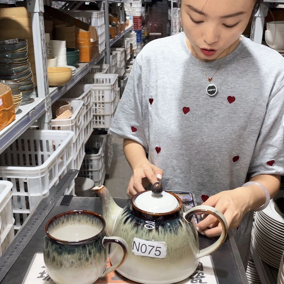 瓷片075             1壶4杯