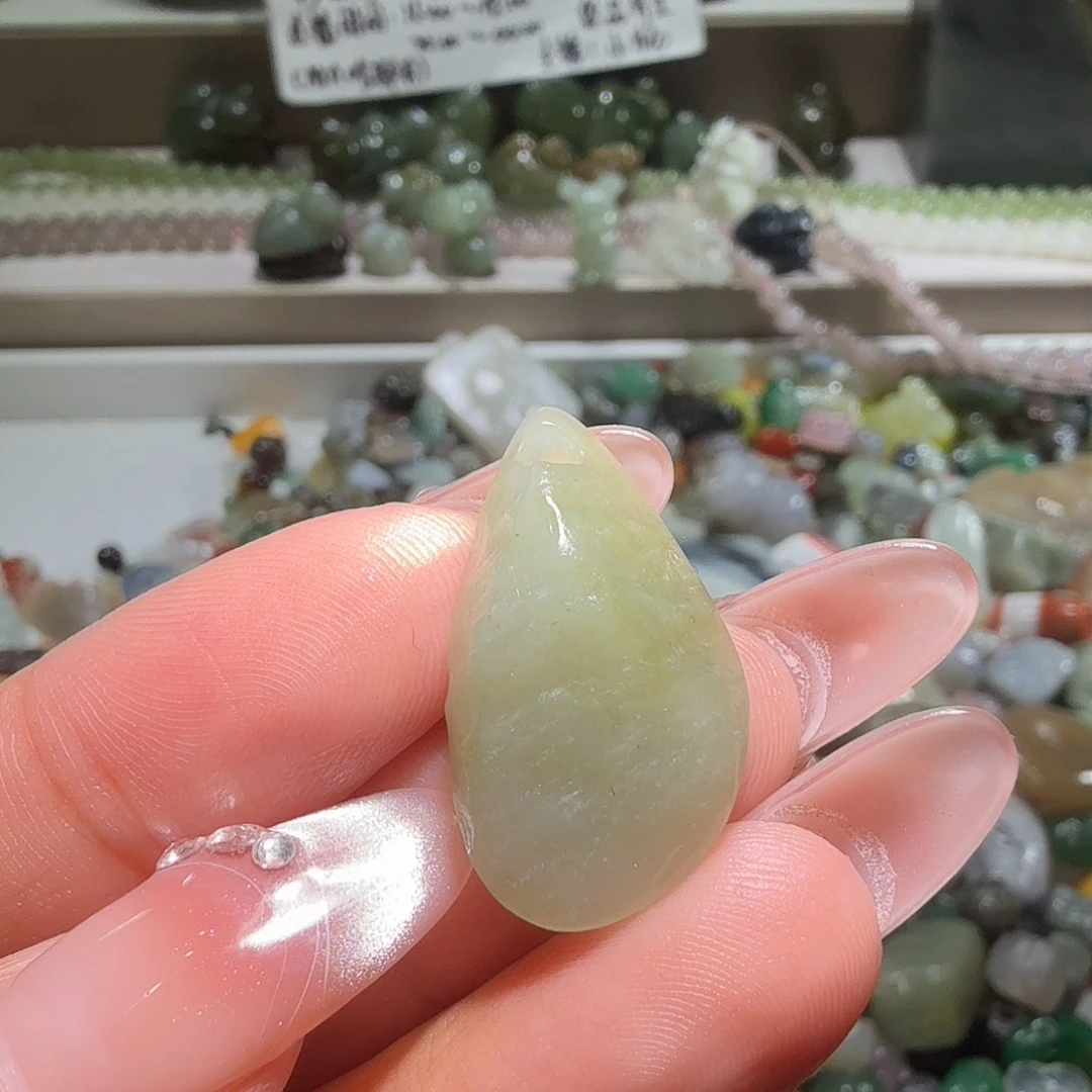 和田玉未镶嵌珠宝半成品