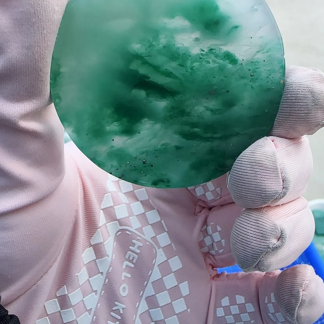 石英质玉颈饰未镶嵌