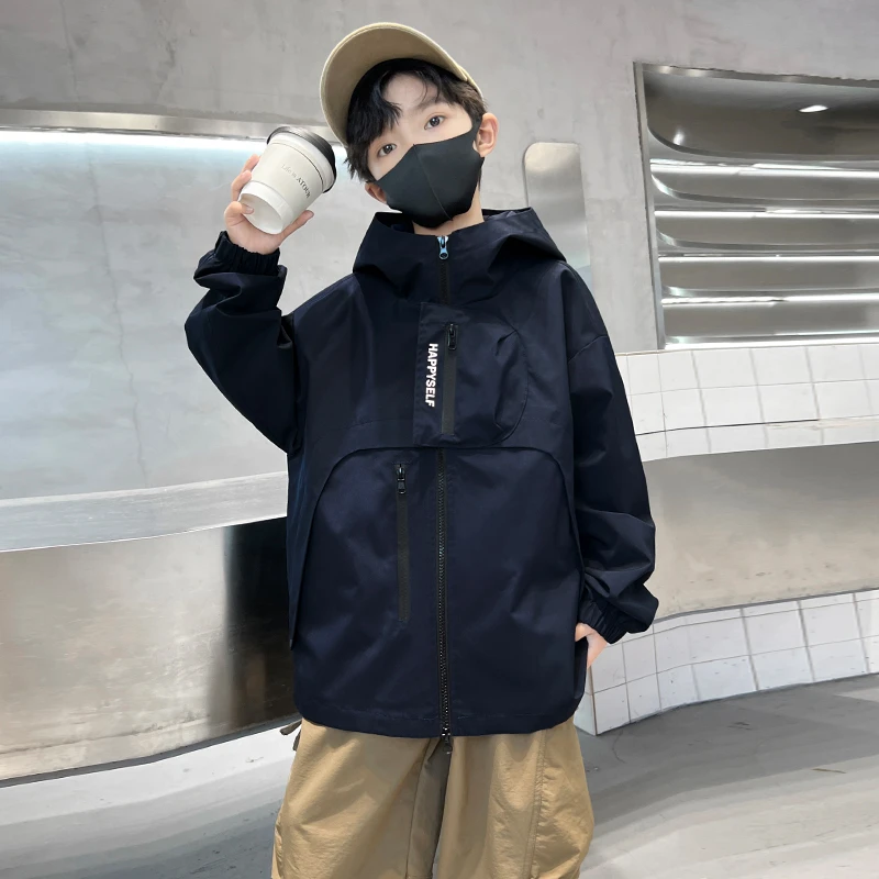 男童春装外套2025新款春季冲锋衣中大儿童男孩春秋款酷帅气时髦潮