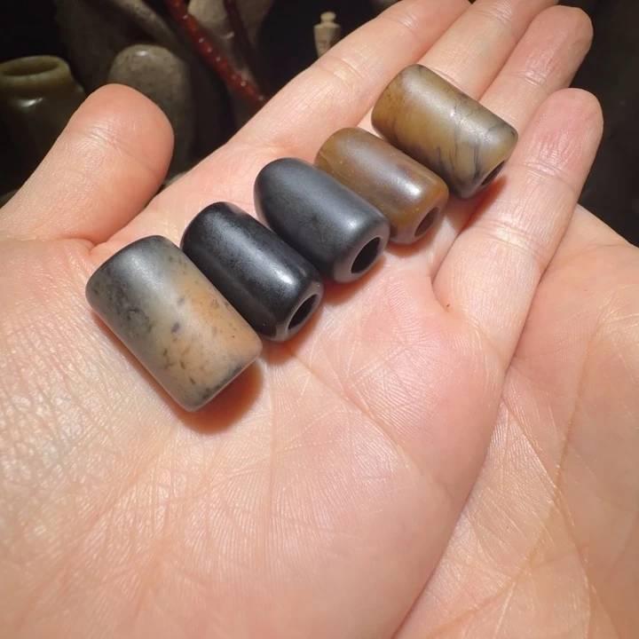 少***少和田玉（糖玉）未镶嵌颈饰