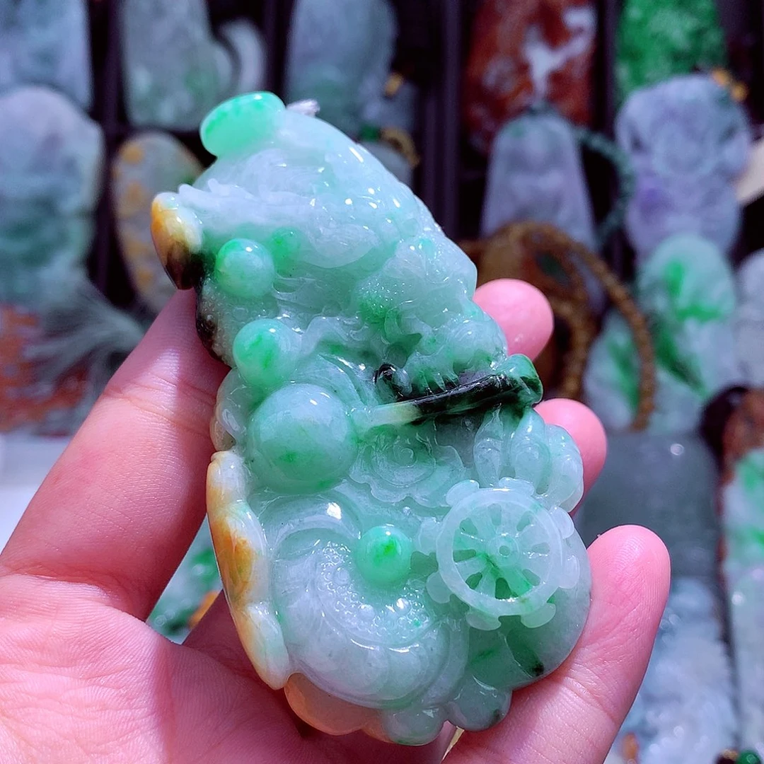 颈饰未镶嵌翡翠天然