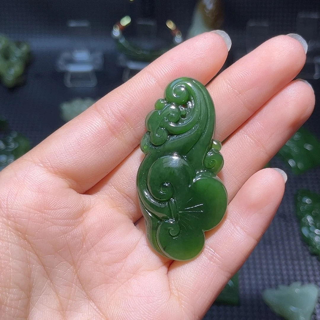 妤***和田玉未镶嵌颈饰