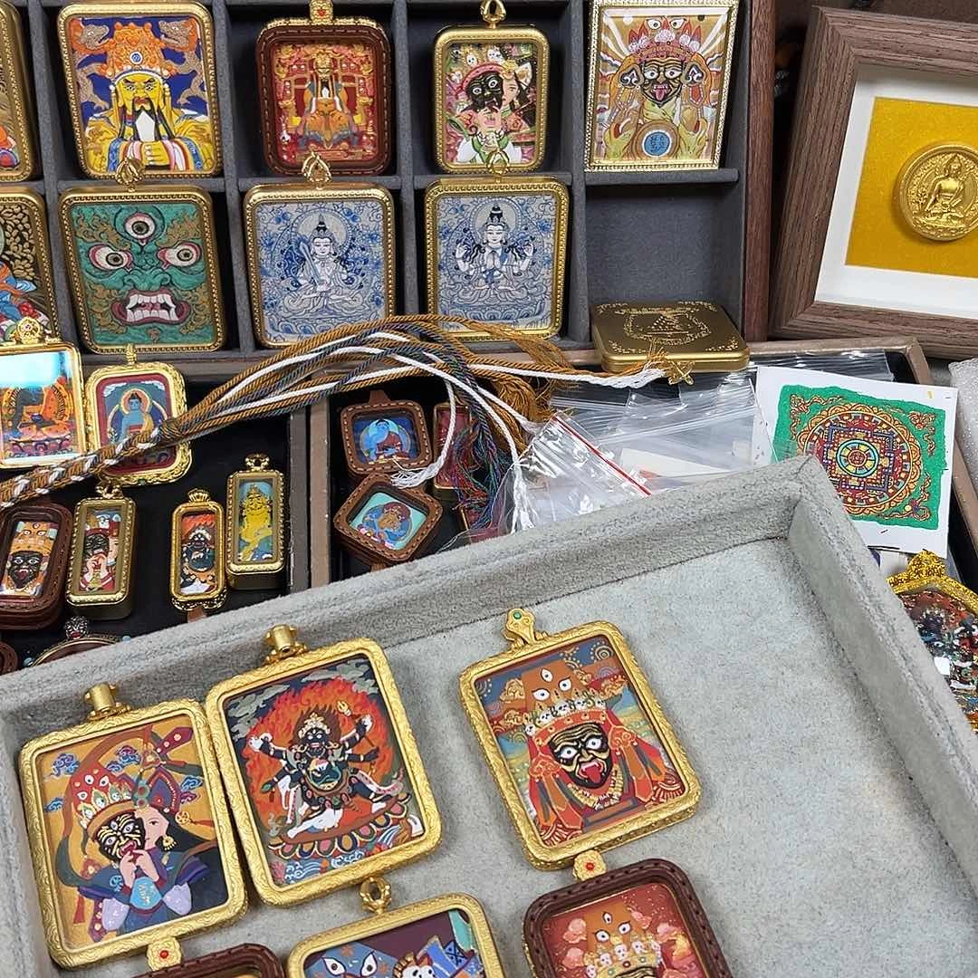 张****吊坠扎基拉姆皮壳子