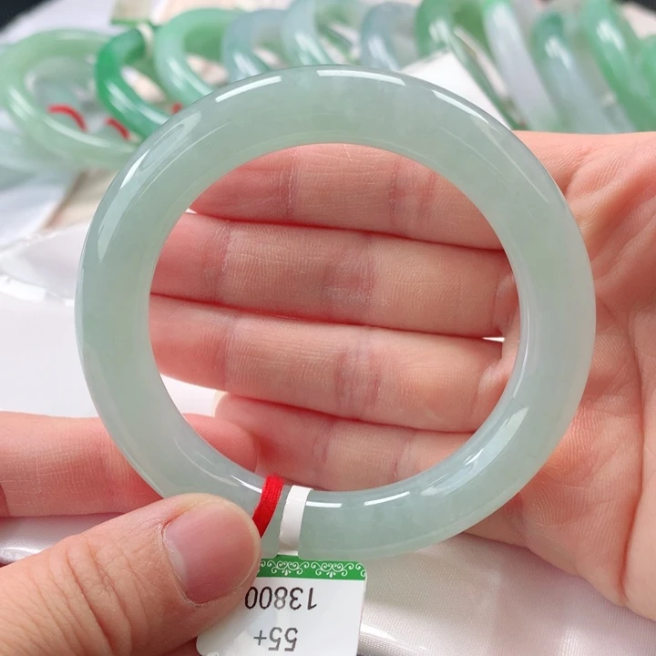 翡翠手镯未镶嵌缅甸A货翡翠手镯