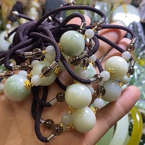 透闪石-蛇纹石玉未镶嵌手机挂件一个多样性发货