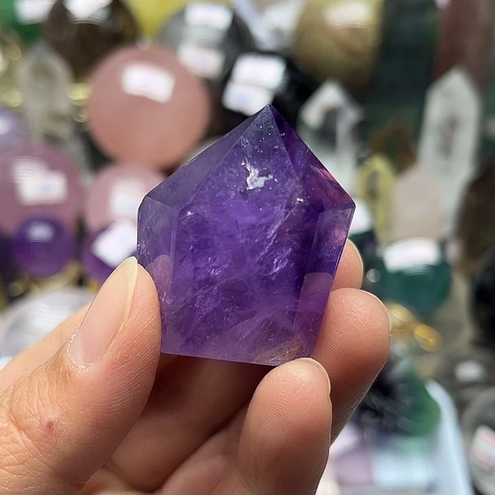 未镶嵌水晶珠宝半成品37克紫水晶柱