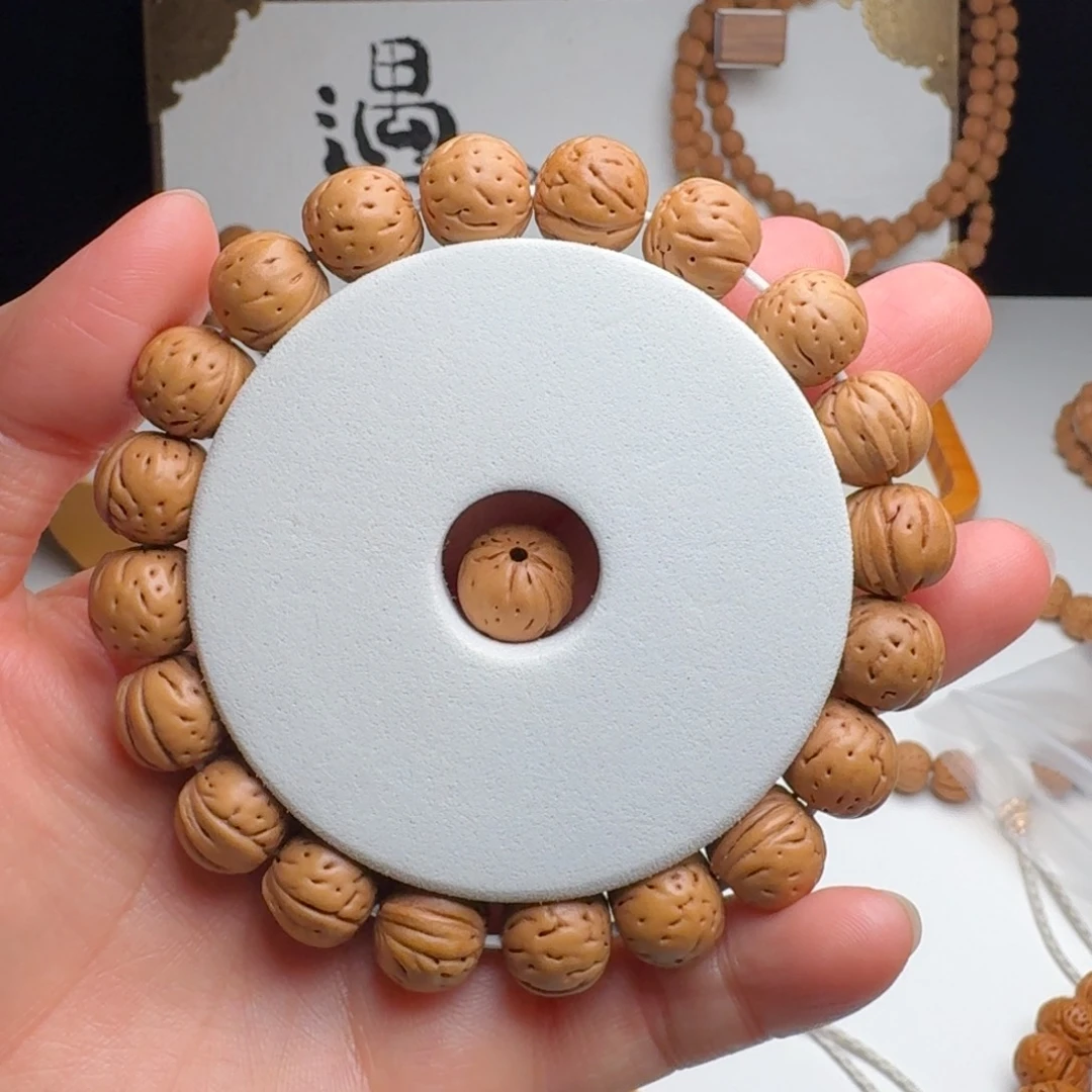 手串桃核12➕奶油皮钢豆单圈