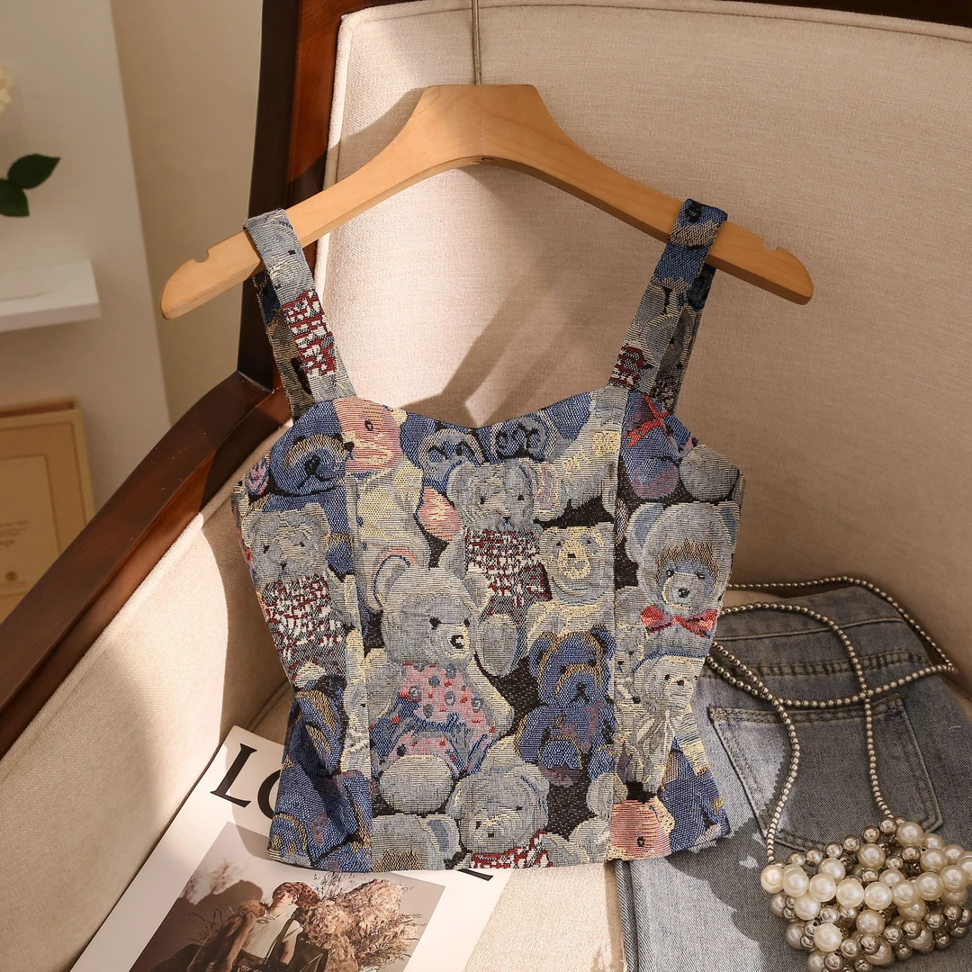 辣妹小熊印花吊带背心女秋冬新款带胸垫修身大码内搭美背无袖上衣