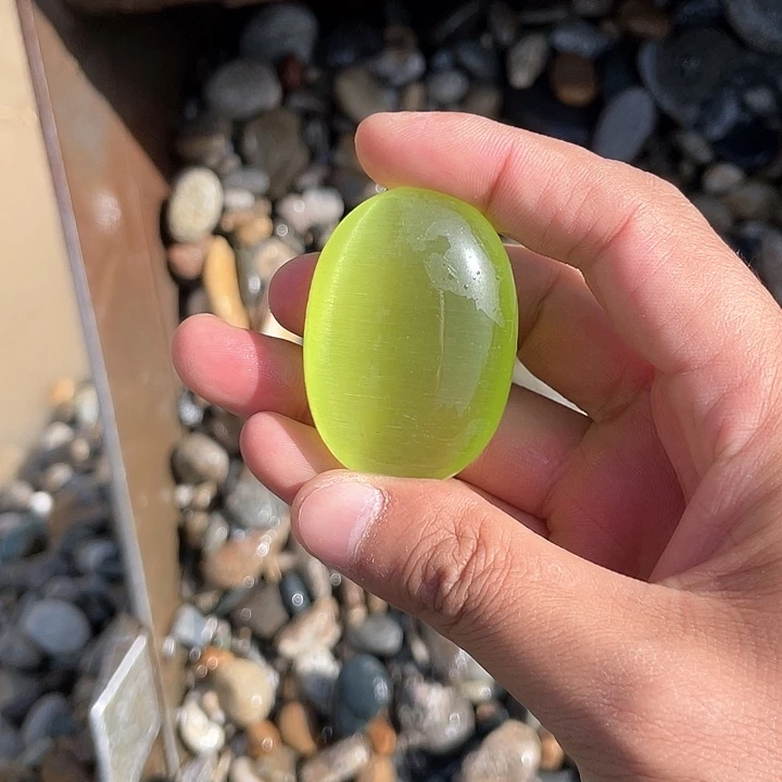 和田玉（糖玉）未镶嵌珠宝奇石