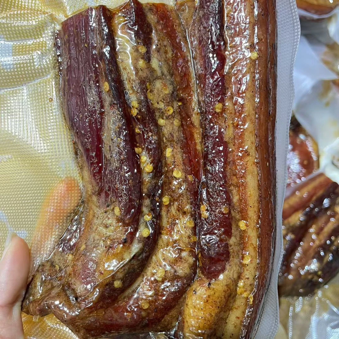 云南元阳特产正宗黑猪肉烟熏干巴风干猪肉干巴猪干巴