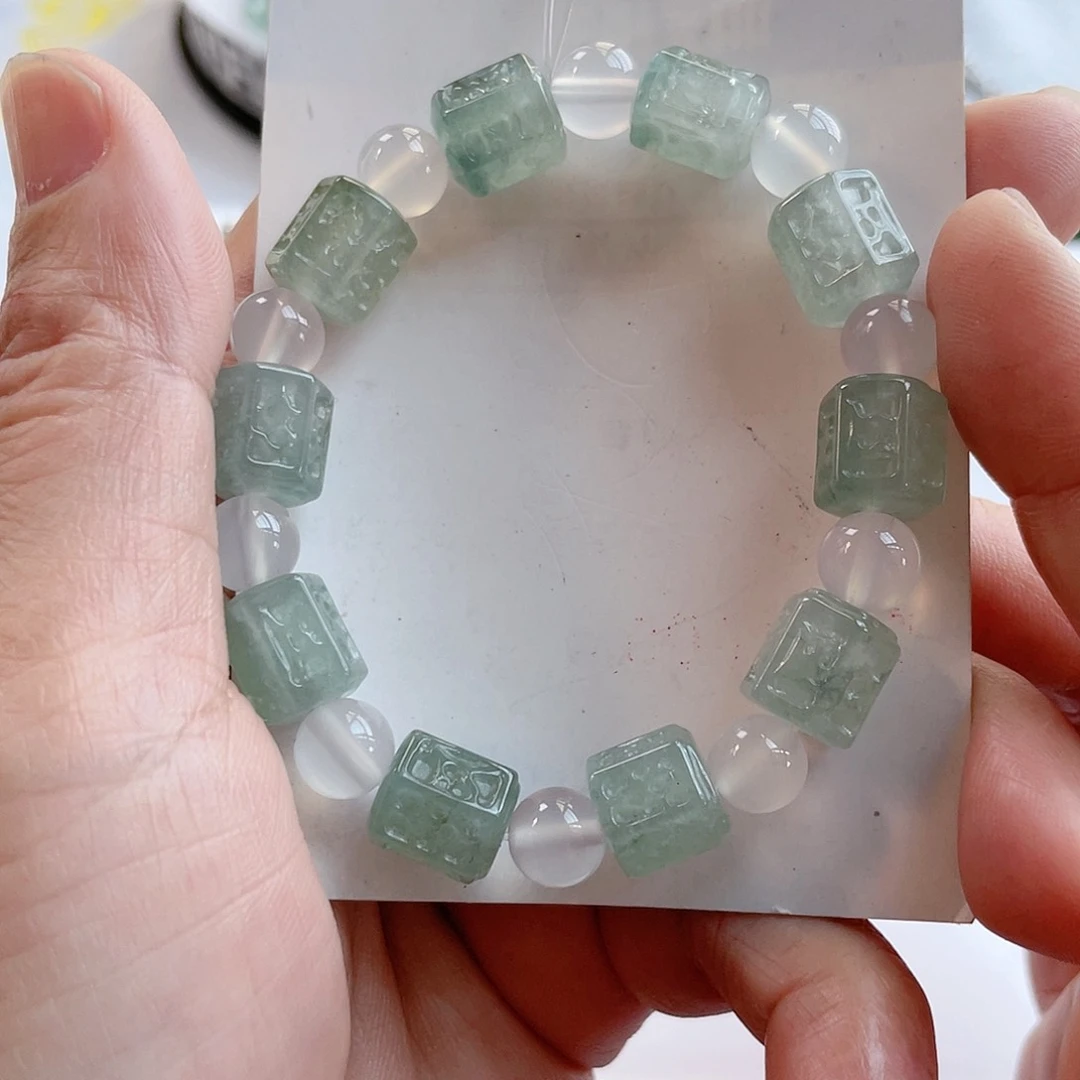翡翠颈饰未镶嵌方*手串