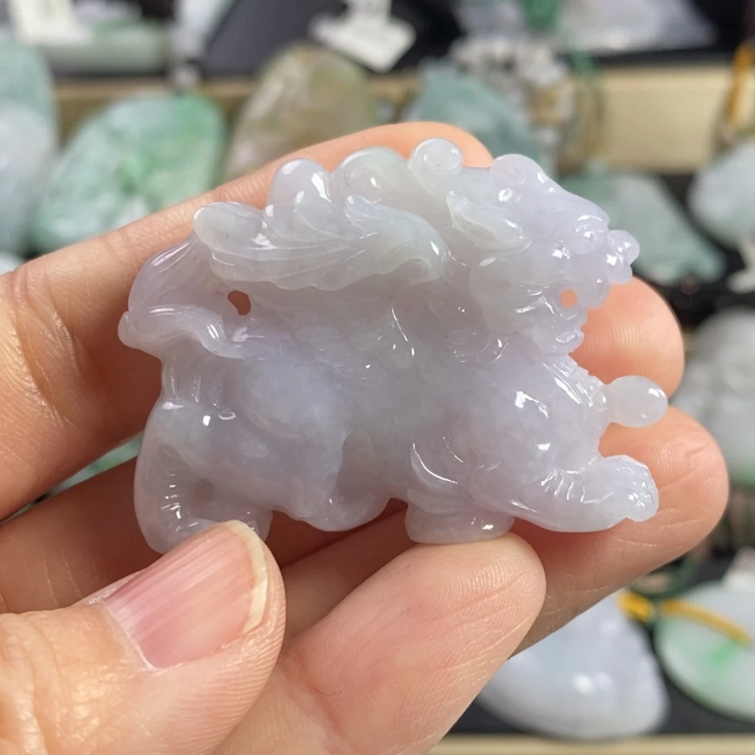 翡翠颈饰未镶嵌貔貅