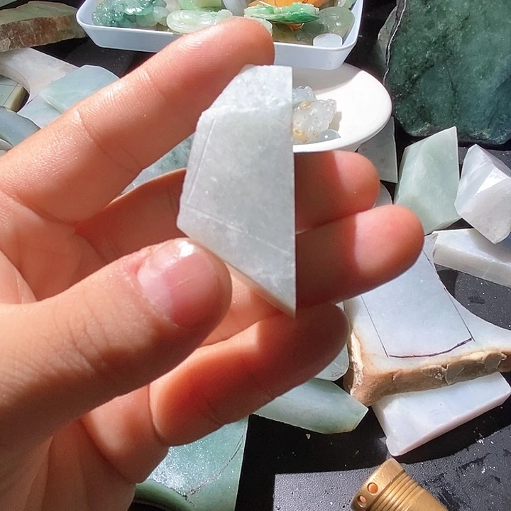 翡翠未镶嵌颈饰天然翡翠