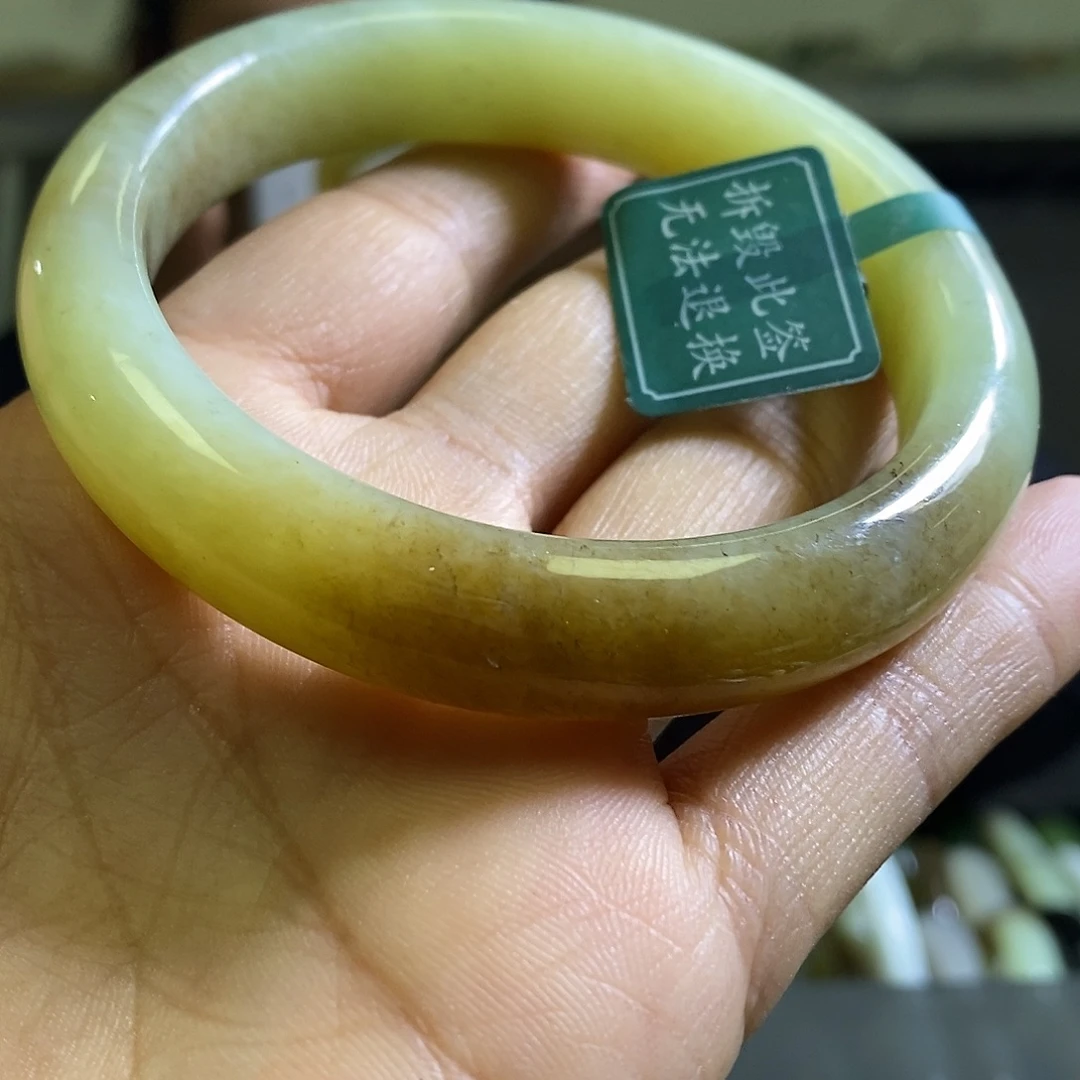 和田玉未镶嵌手镯59口径