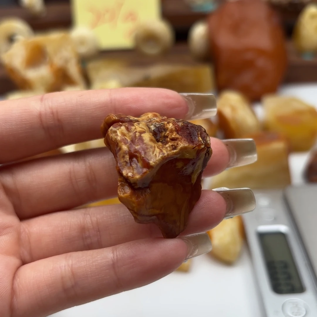 定制琥珀未镶嵌M***?蜜蜡