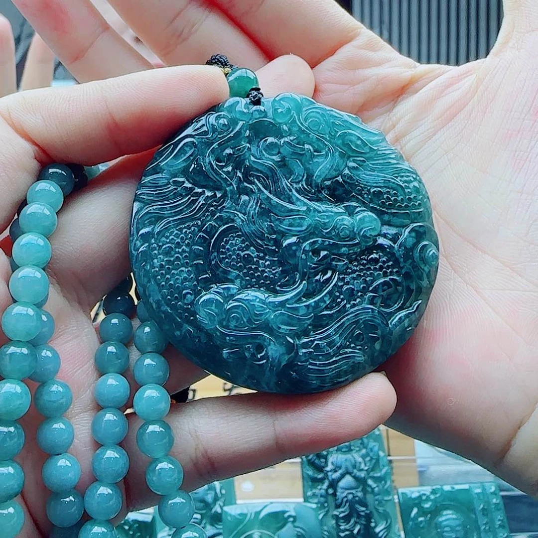 颈饰未镶嵌翡翠多样性发其一