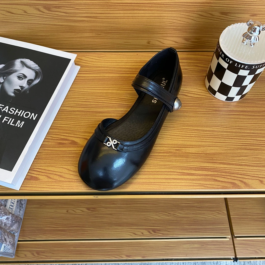 【现货】黑色复古小圆头侧空瓢鞋浅口气质单鞋真皮软底玛丽珍平底鞋