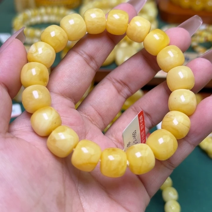 蜜蜡未镶嵌珠宝奇石