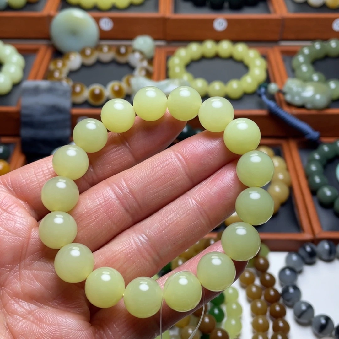 和田玉未镶嵌手串