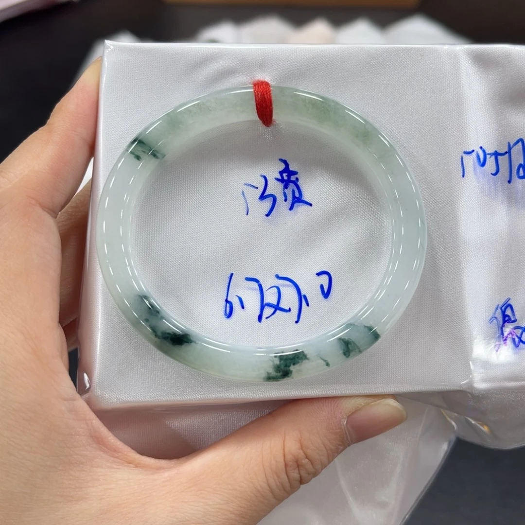 未镶嵌手镯翡翠翡翠