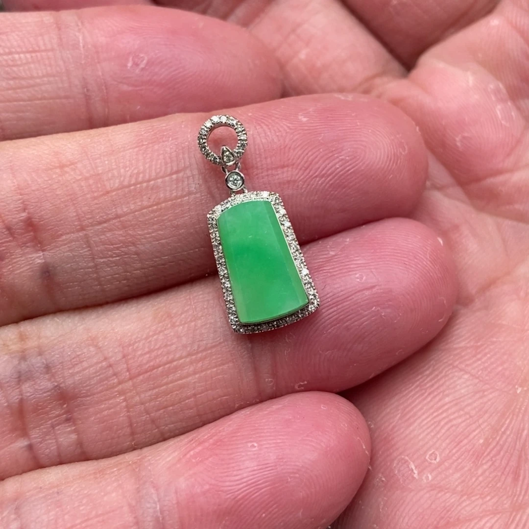 翡翠18K金镶嵌吊坠(不含链)无事牌