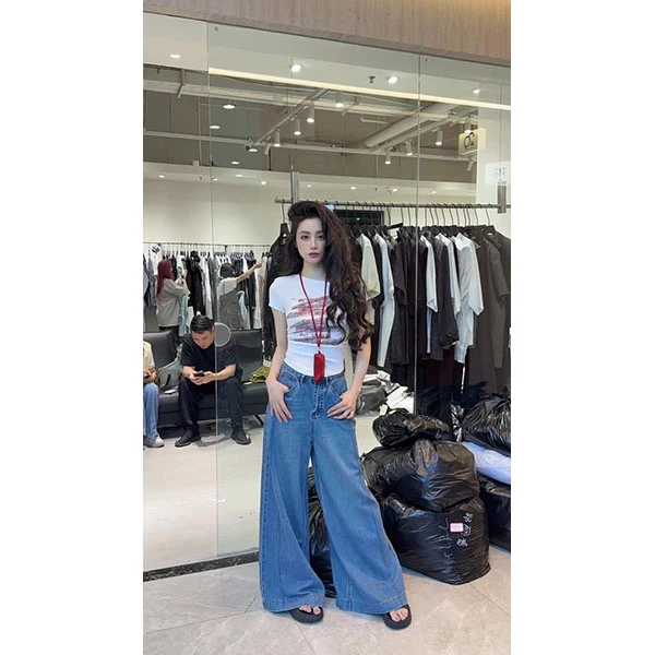 2025夏季新款韩版时尚百搭短袖T恤女显瘦性感辣妹上衣裤子套装