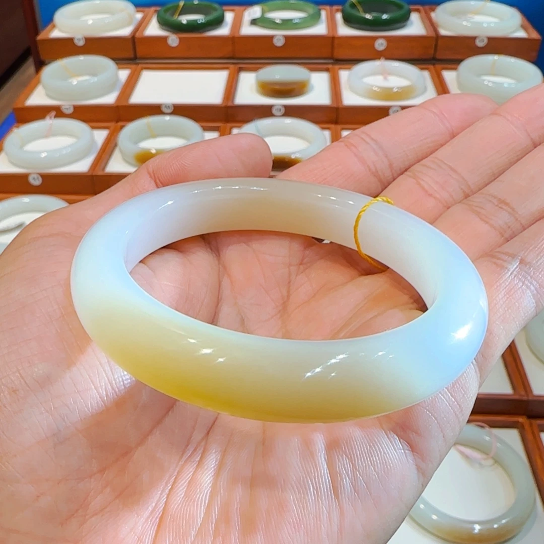 和田玉未镶嵌手镯且末天地冰蜜糖羊脂白59 60 61