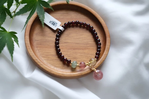 女人之石手串气质复古百搭