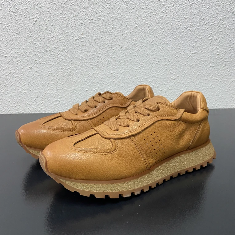 男士休闲百搭四季时尚透气轻便舒适真皮户外运动德训阿甘鞋