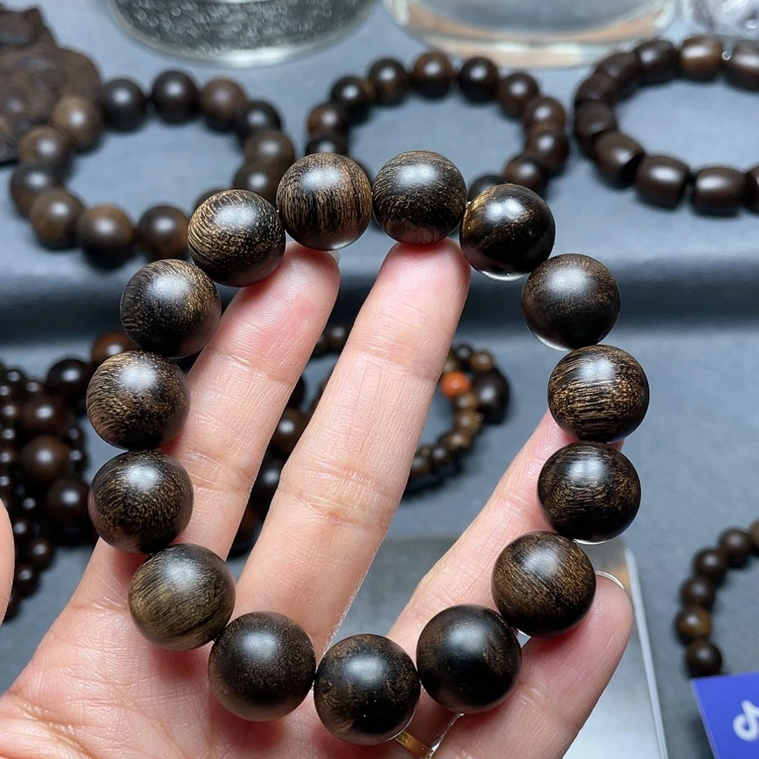 沉香手串白棋瘤疤1.5