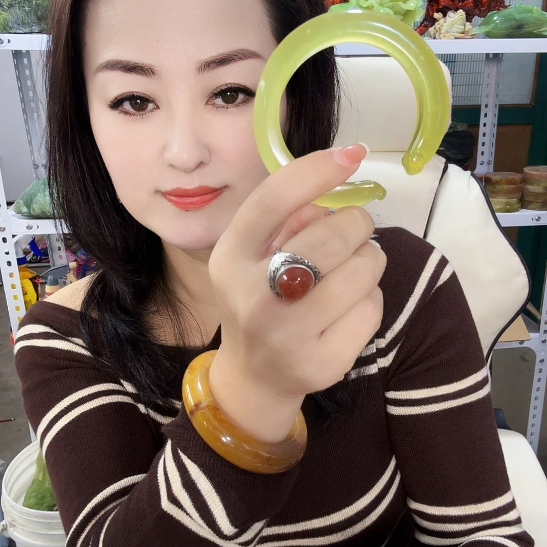 玉天然岫玉手工雕刻