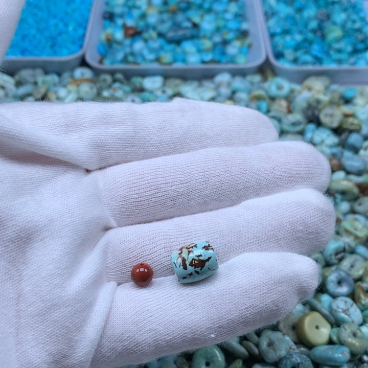 南红玛瑙未镶嵌珠宝奇石