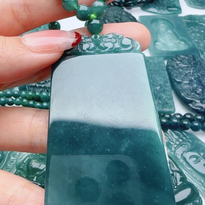 翡翠未镶嵌颈饰多样性发货天然A货翡翠