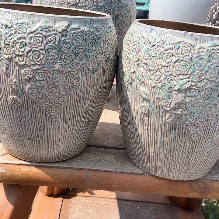 紫砂花盆口18高23。。。。。。。。。。。。