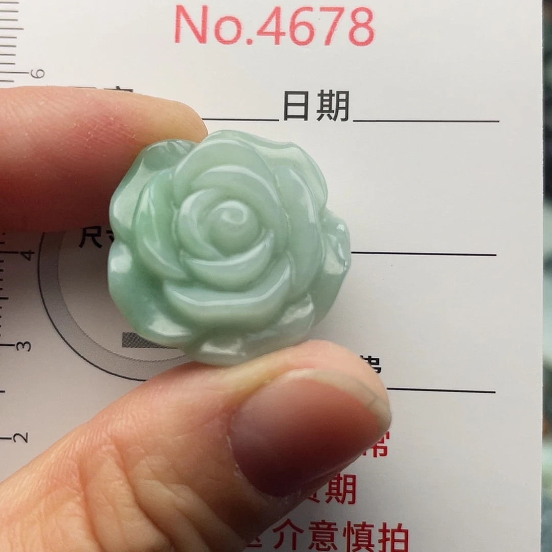 翡翠未镶嵌挂件4678