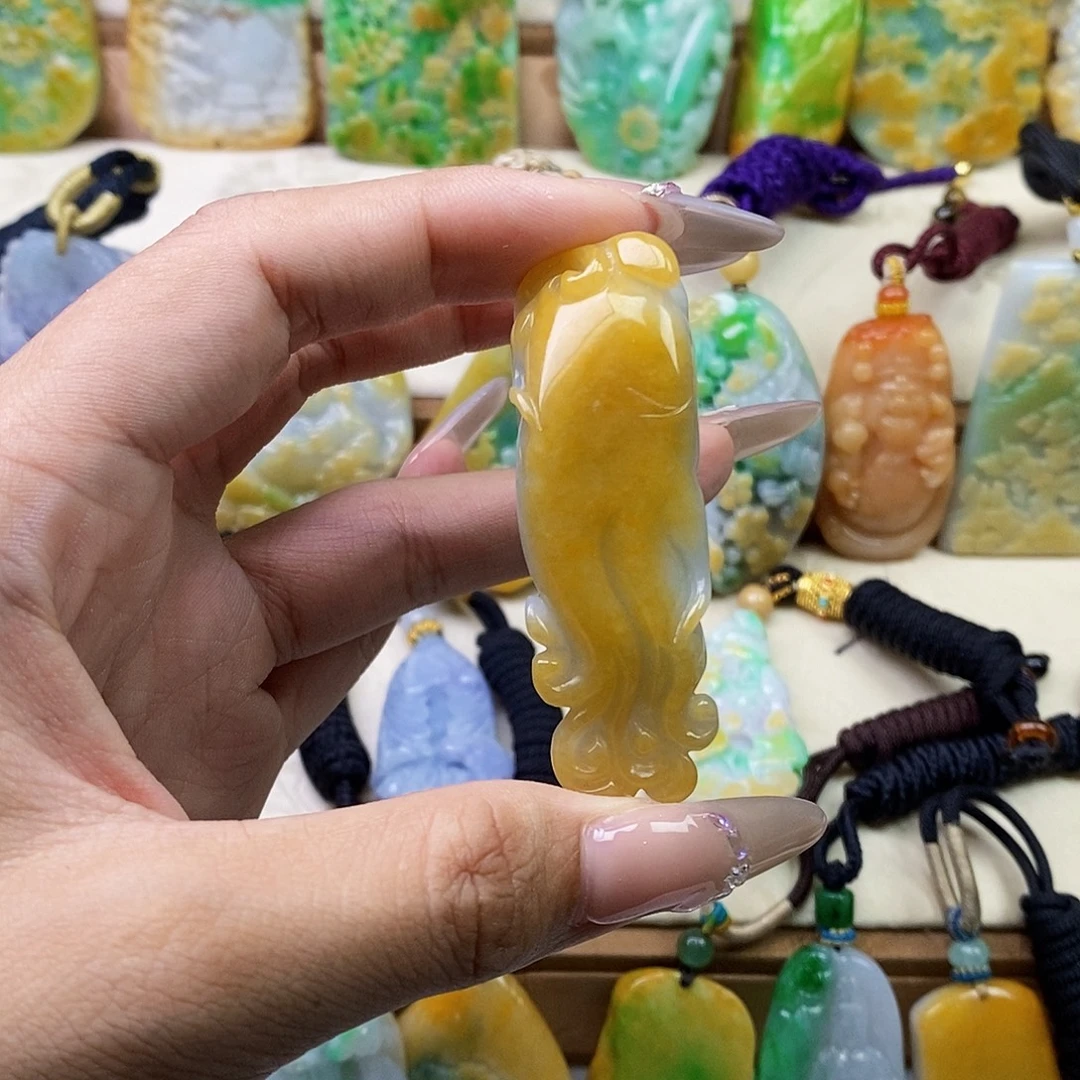 定制翡翠未镶嵌翡翠