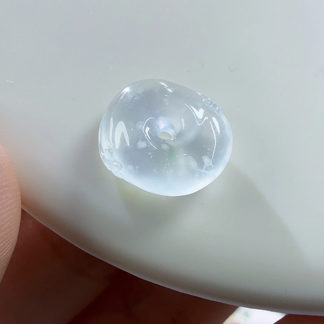 翡翠未镶嵌颈饰风生水起