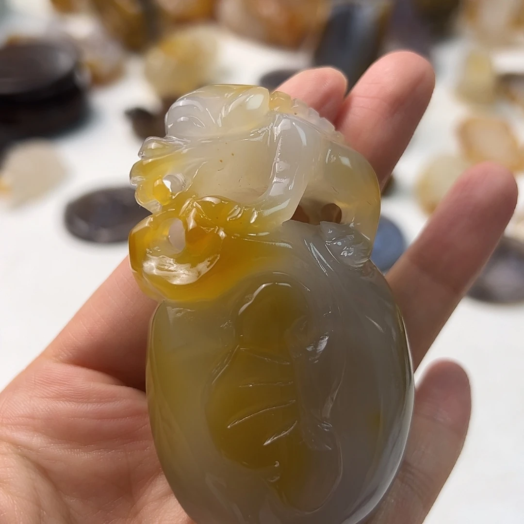 玛瑙/玉髓未镶嵌颈饰