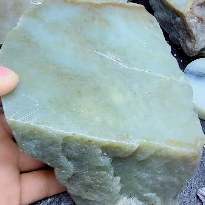 未镶嵌和田玉（糖玉）珠宝奇石