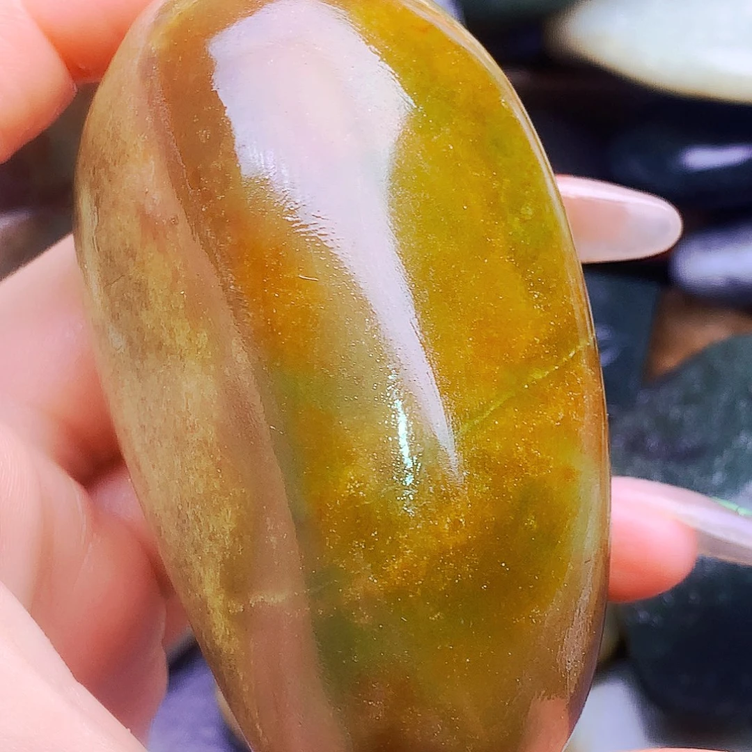 未镶嵌和田玉（糖玉）把件