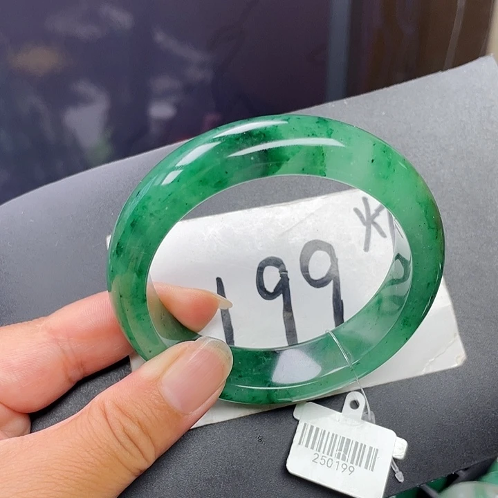 石英质玉手镯未镶嵌瑶59