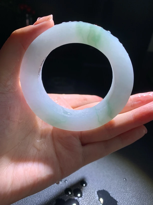 天然A货翡翠（杨柳枝）翡翠手镯